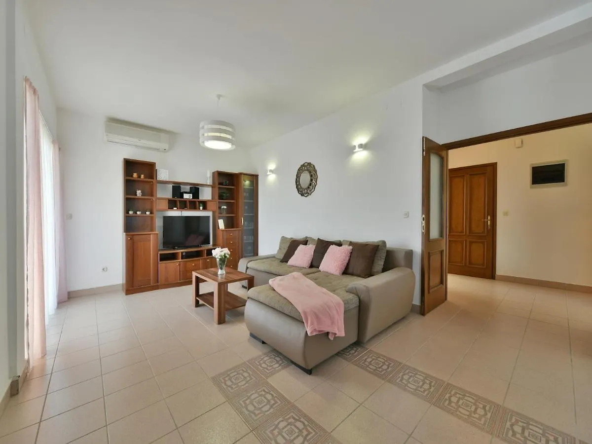 Villa Antonella Privlaka  Ferienhaus