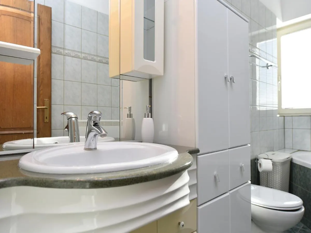 Holiday home Villa Antonella Privlaka  Croatia